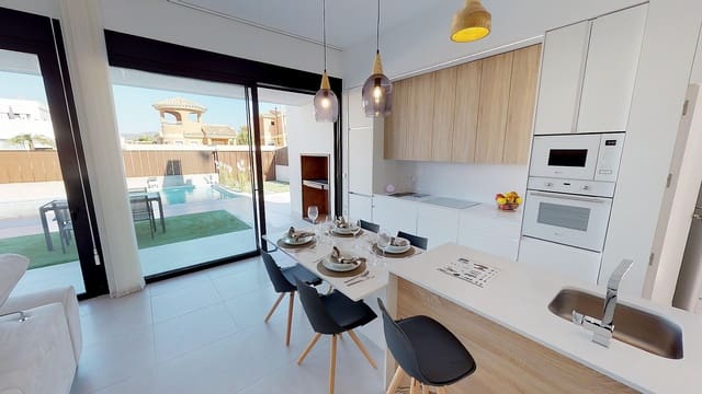 3 slaapkamer Villa te koop in San Pedro del Pinatar met zwembad - € 419.950 (Ref: 9805994)