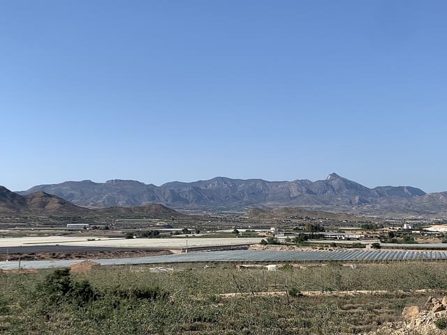 Mark till salu i Monforte del Cid - 65 000 € (Ref: 9806015)