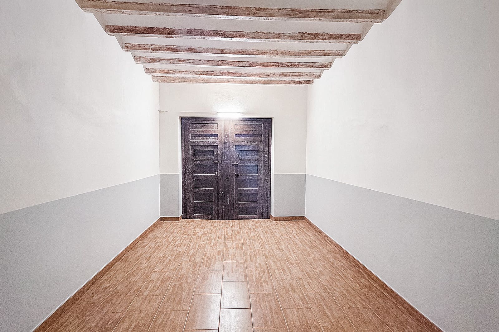 9 chambre Villa/Maison Semi-Mitoyenne à vendre à Sax avec garage - 220 000 € (Ref: 9806025)