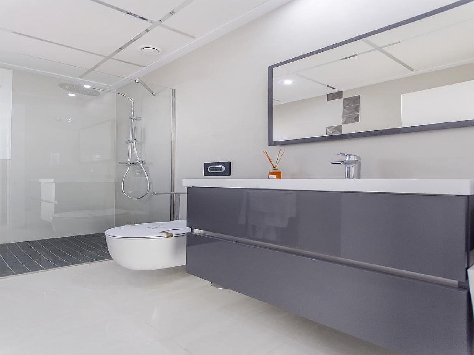 3 sypialnia Willa na sprzedaż w Los Montesinos z basenem - 399 900 € (Ref: 9807571)