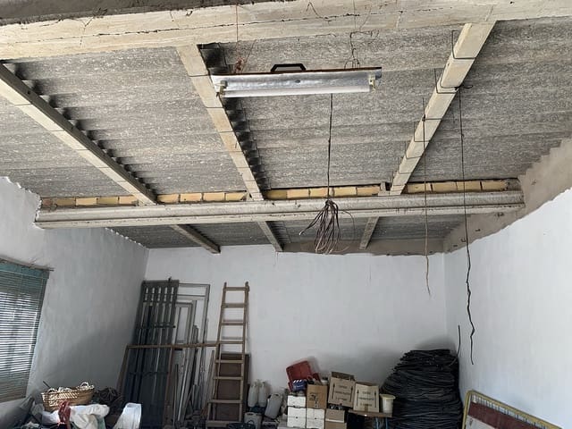 Finca/Maison de Campagne à vendre à Caudete - 44 950 € (Ref: 9807575)