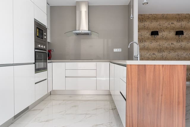 3 sypialnia Willa na sprzedaż w Villamartin, Orihuela z basenem - 370 000 € (Ref: 9807577)