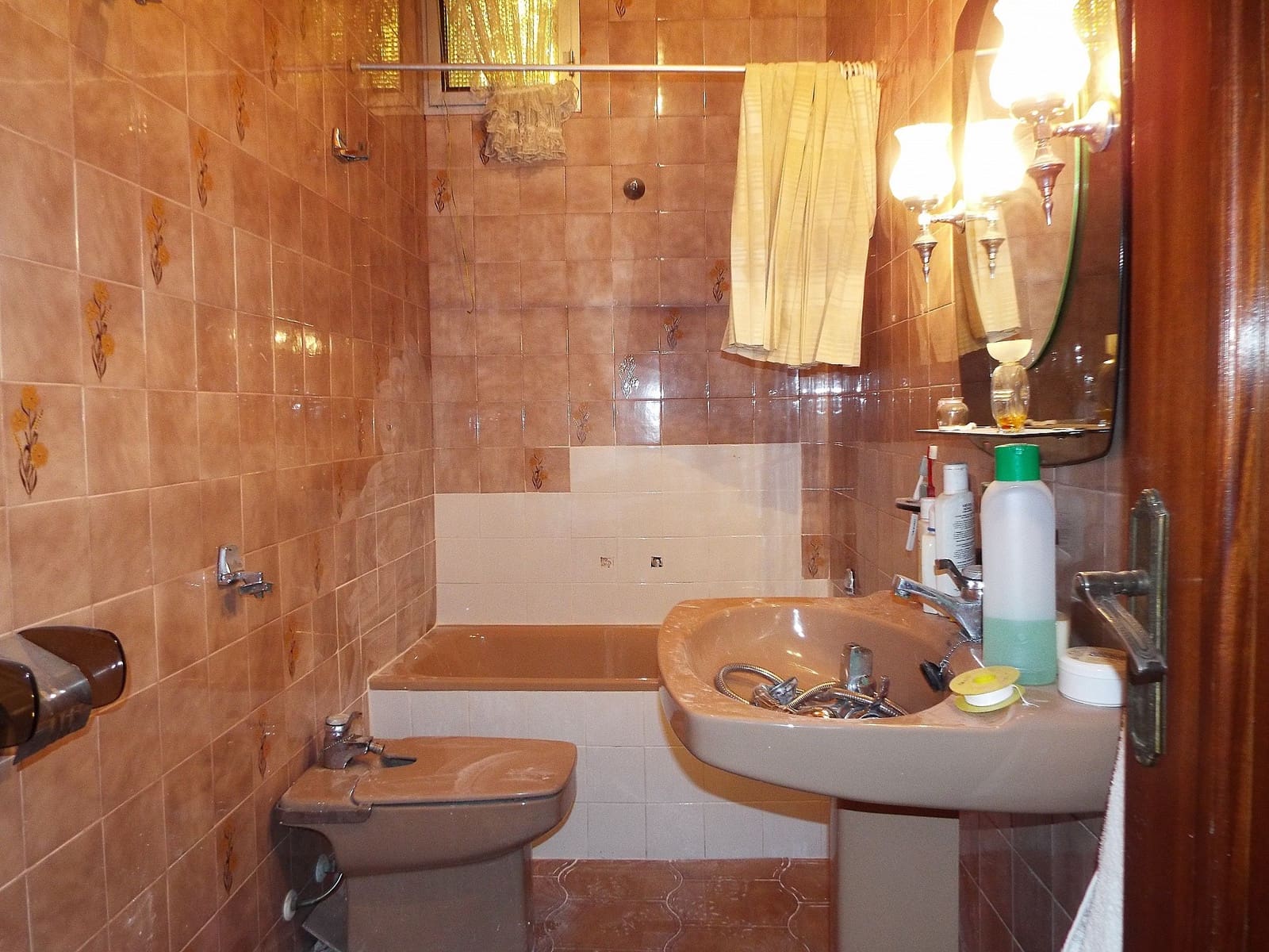 12 sypialnia Finka/Dom wiejski na sprzedaż w Mahoya z basenem garażem - 250 000 € (Ref: 9807580)