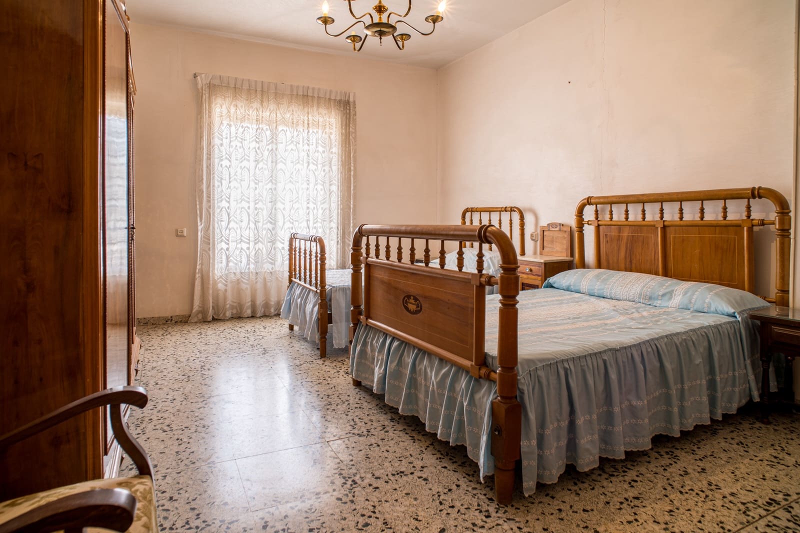 5 bedroom Townhouse for sale in Pinoso - € 170,000 (Ref: 9815446)