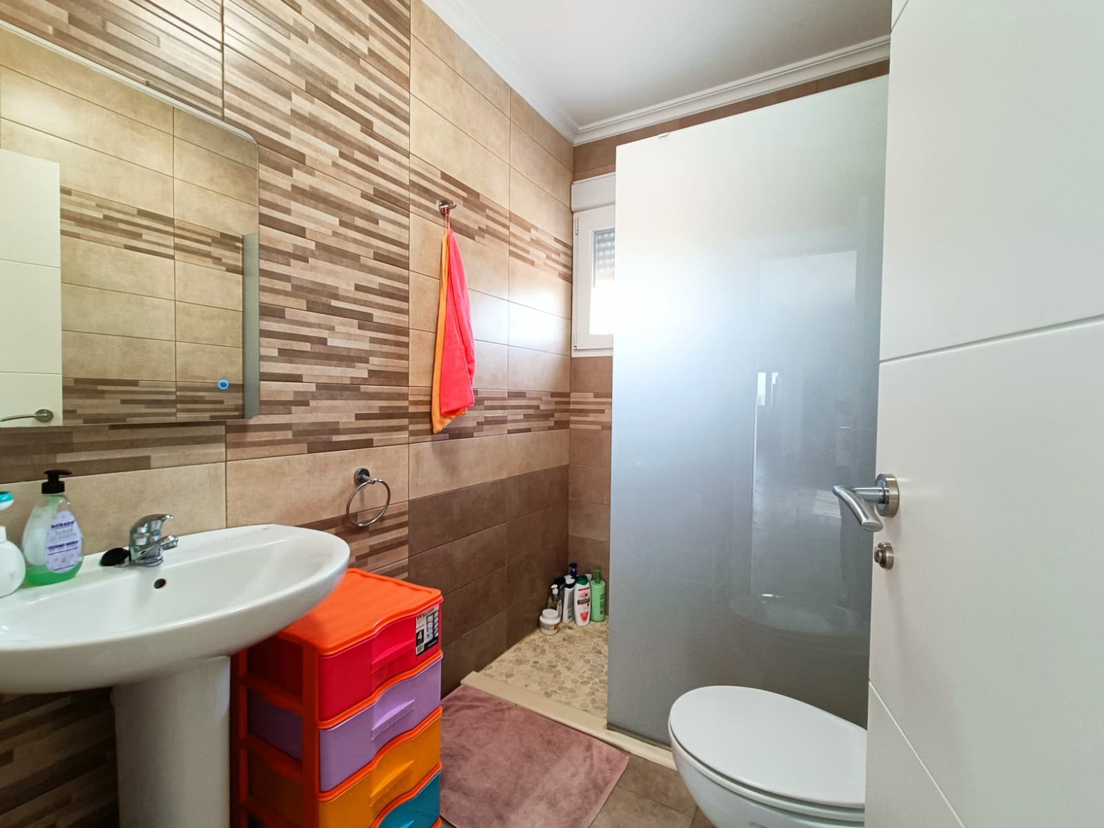 4 bedroom Villa for sale in Pinoso - € 420,000 (Ref: 9816946)