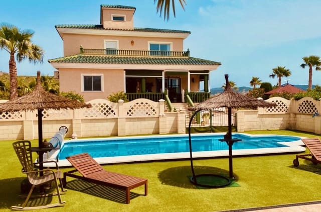 4 Zimmer Villa zu verkaufen in Macisvenda, Abanilla mit Pool - 475.000 € (Ref: 9816948)