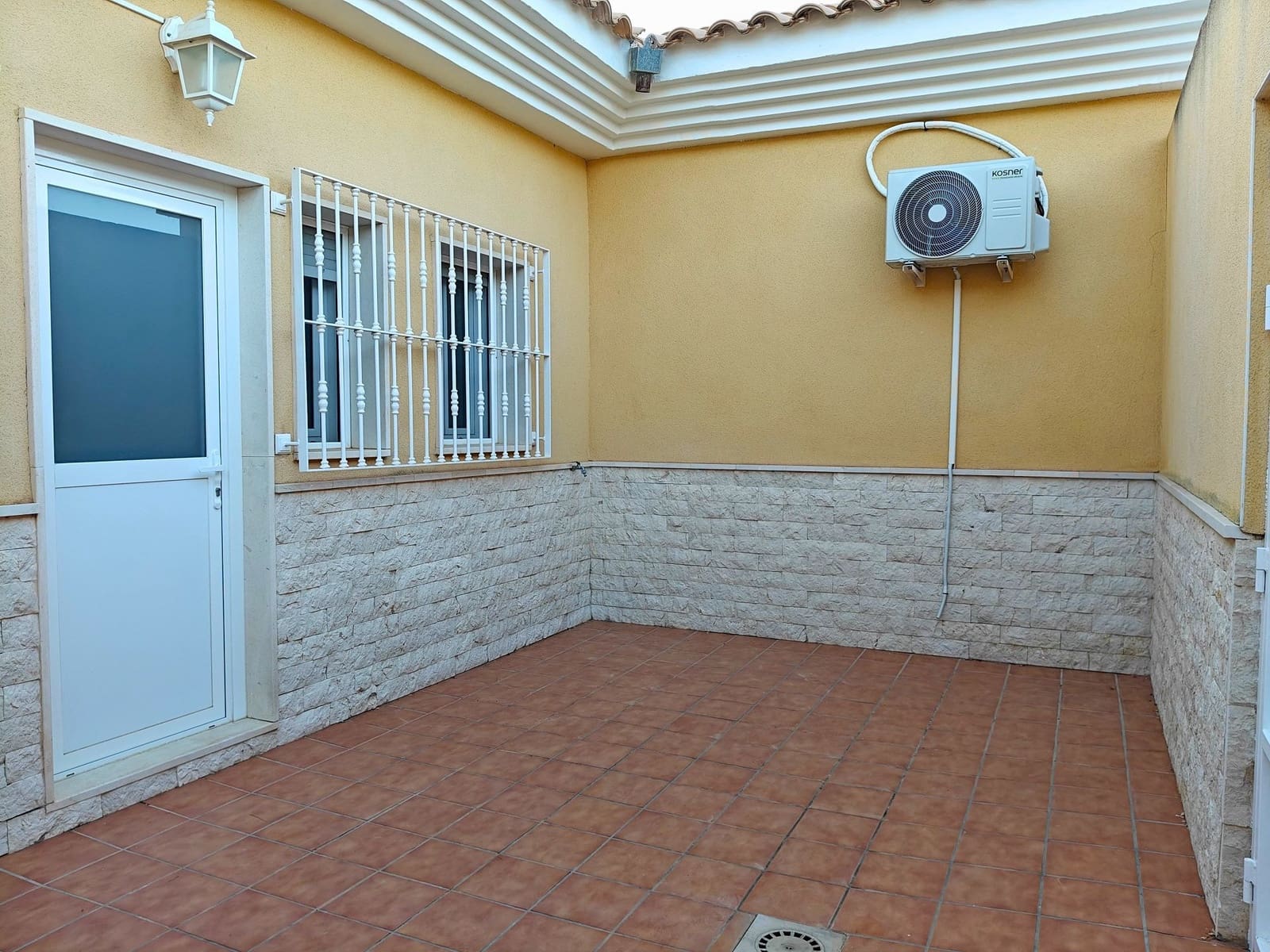 3 bedroom Villa for sale in Sax with pool garage - € 459,995 (Ref: 9819838)