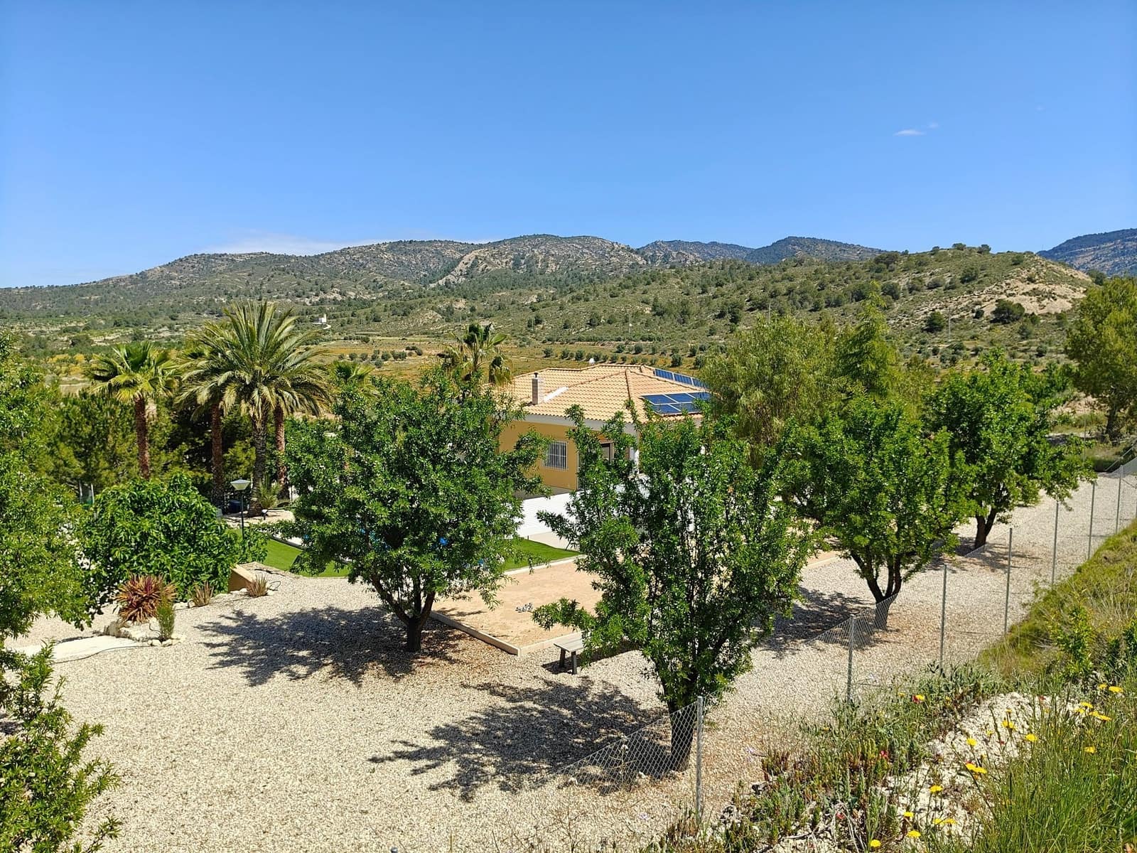 3 bedroom Villa for sale in Sax with pool garage - € 459,995 (Ref: 9819838)