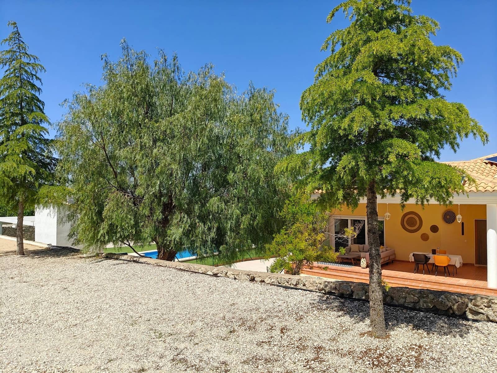 3 bedroom Villa for sale in Sax with pool garage - € 459,995 (Ref: 9819838)