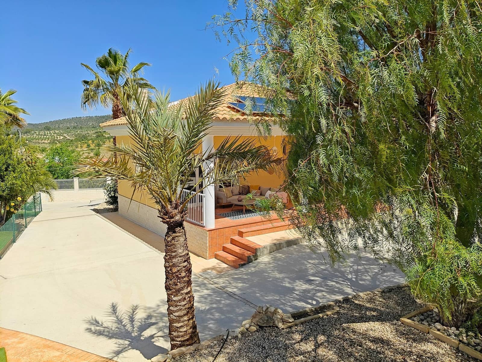 3 bedroom Villa for sale in Sax with pool garage - € 459,995 (Ref: 9819838)