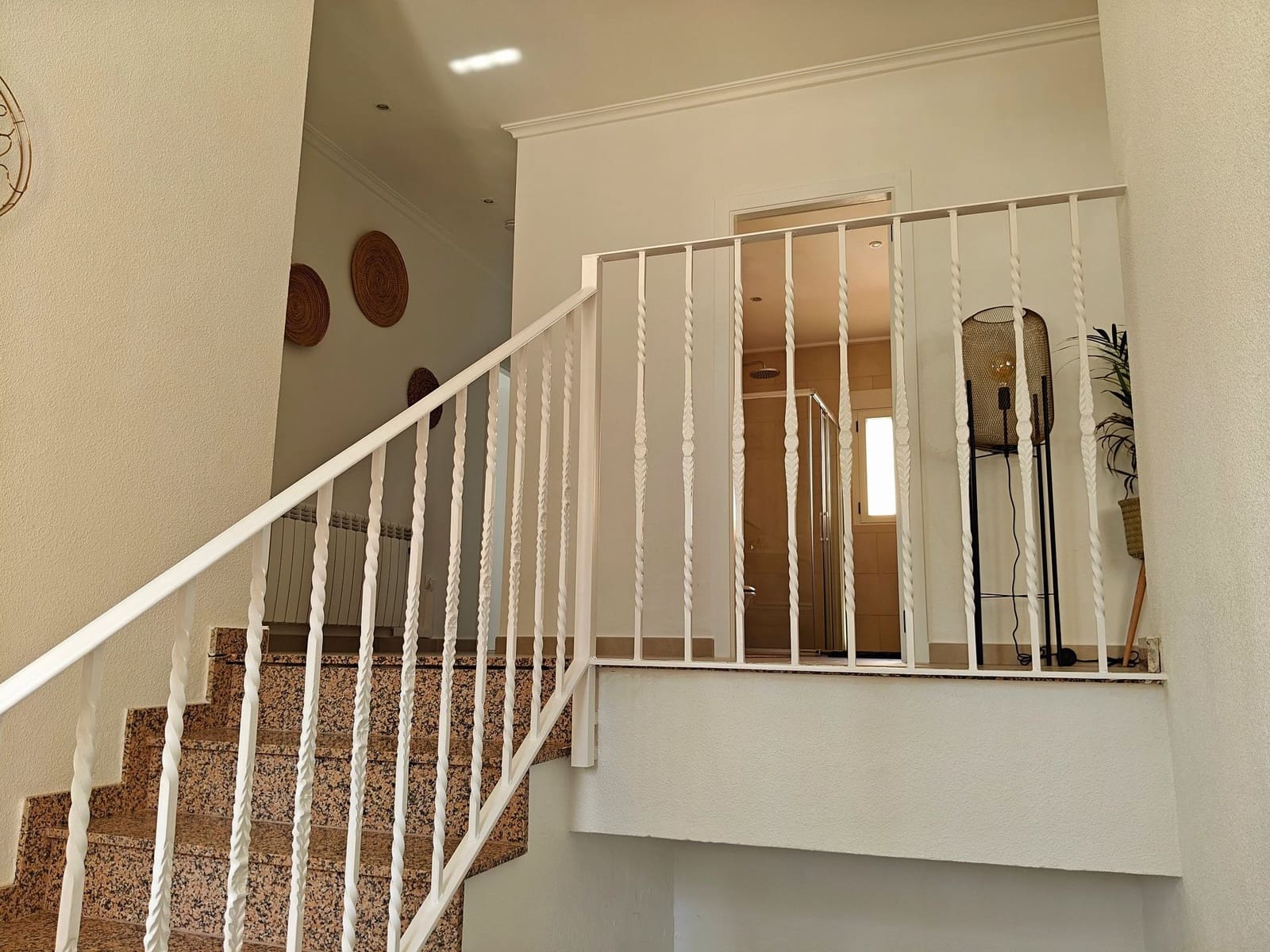 3 bedroom Villa for sale in Sax with pool garage - € 459,995 (Ref: 9819838)