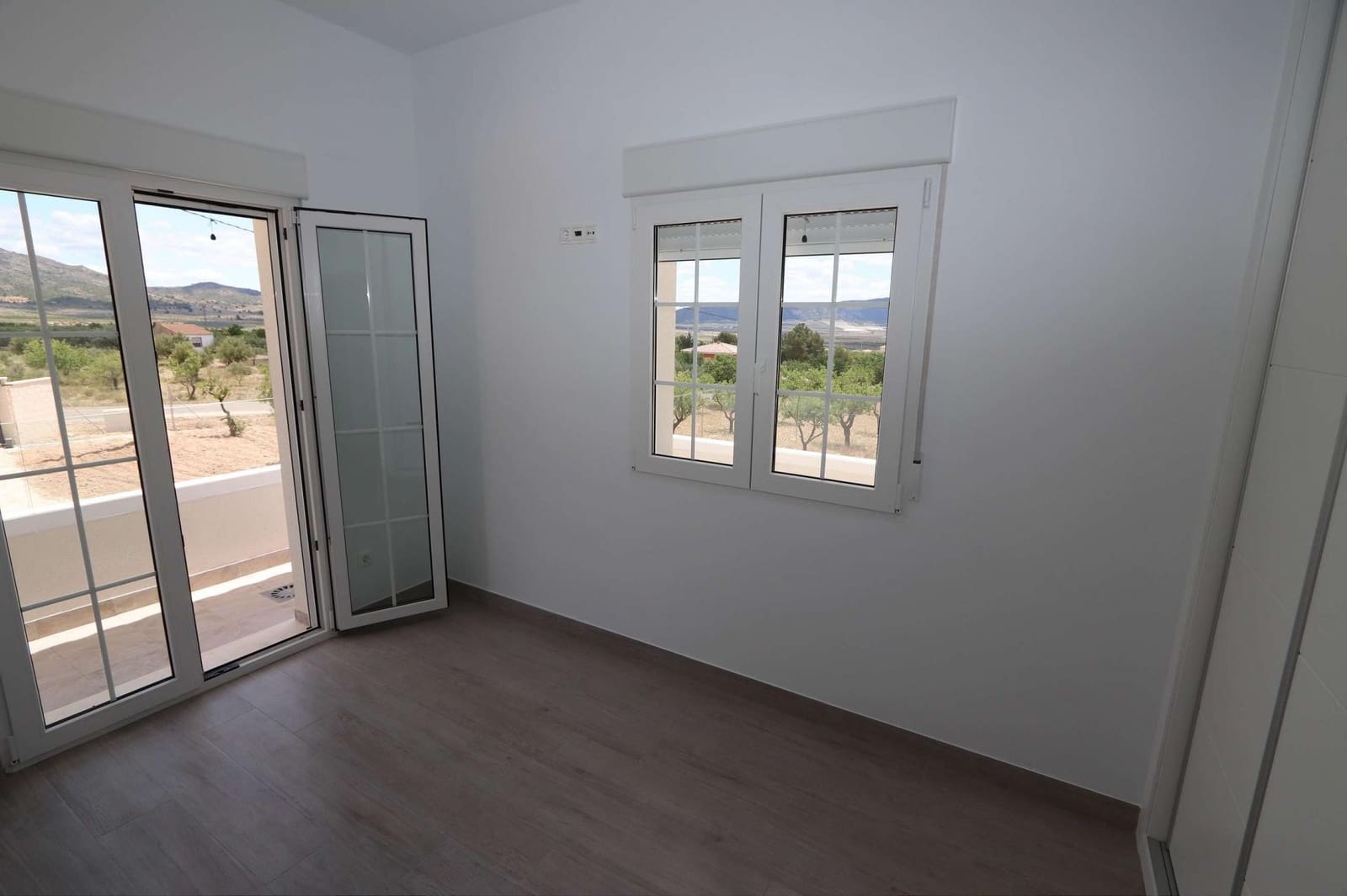 4 soveværelse Villa til salg i Sax - € 547.000 (Ref: 9824601)