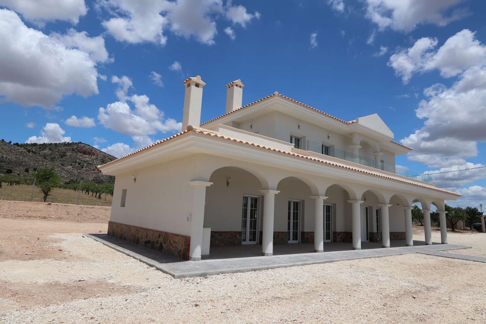 4 soveværelse Villa til salg i Sax - € 547.000 (Ref: 9824601)