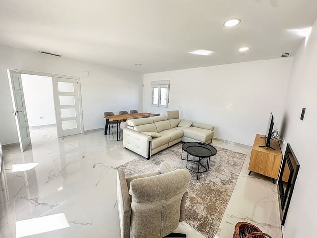 4 soveværelse Villa til salg i Sax med swimmingpool garage - € 423.000 (Ref: 9824602)