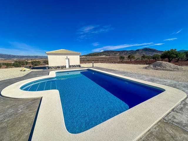 4 soveværelse Villa til salg i Sax med swimmingpool garage - € 423.000 (Ref: 9824602)