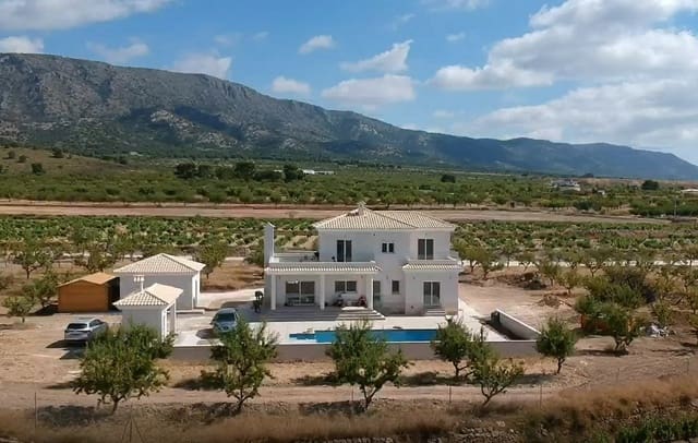 4 soveværelse Villa til salg i Sax med swimmingpool garage - € 491.000 (Ref: 9824603)