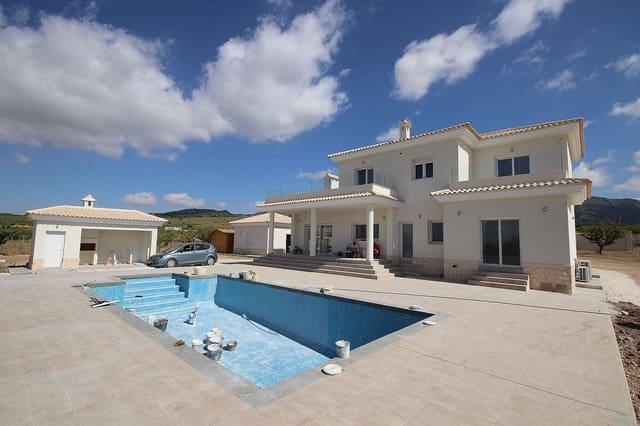 4 soveværelse Villa til salg i Sax med swimmingpool garage - € 491.000 (Ref: 9824603)