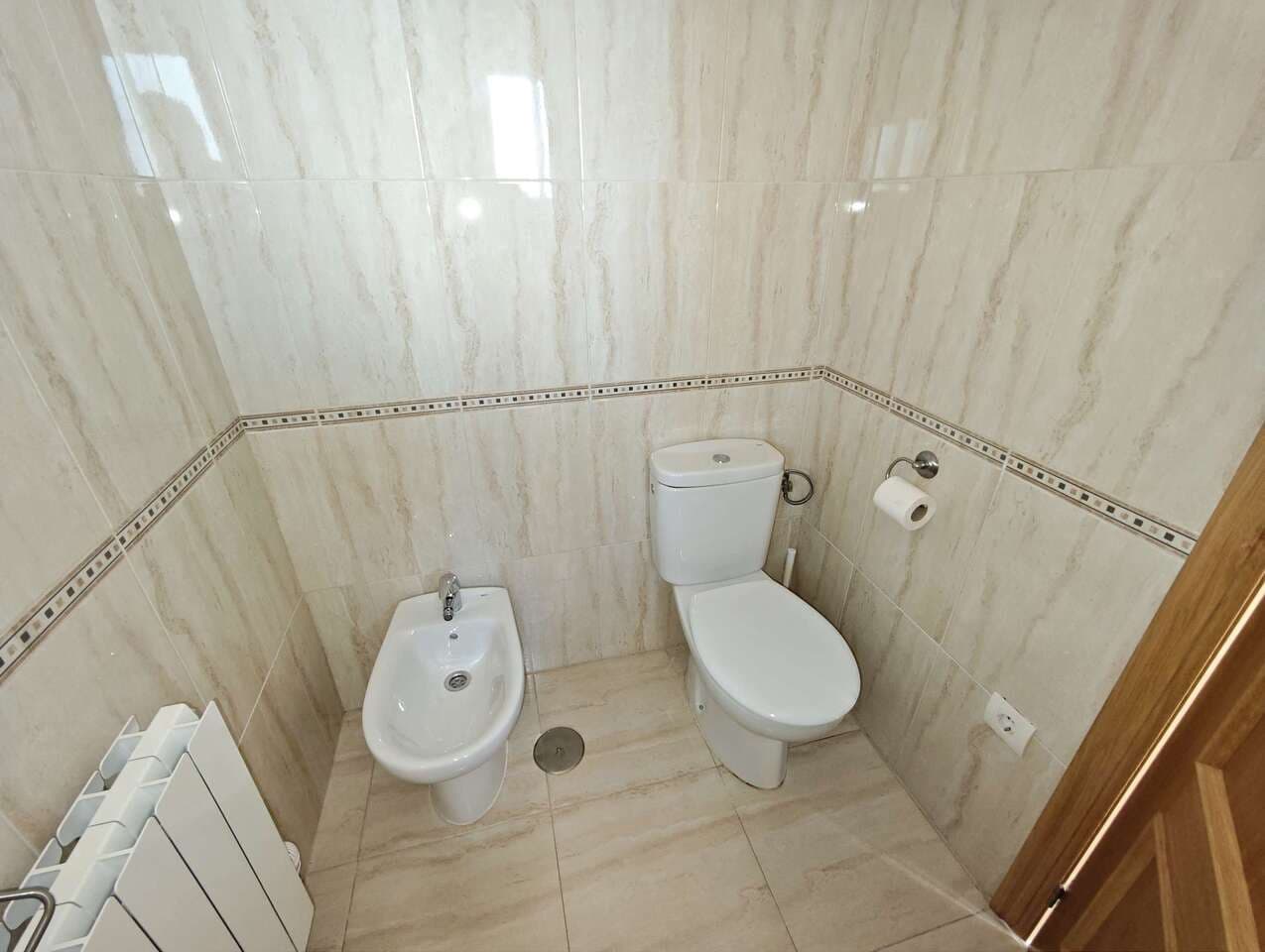 4 soveværelse Villa til salg i Pinoso med swimmingpool - € 324.995 (Ref: 9828232)