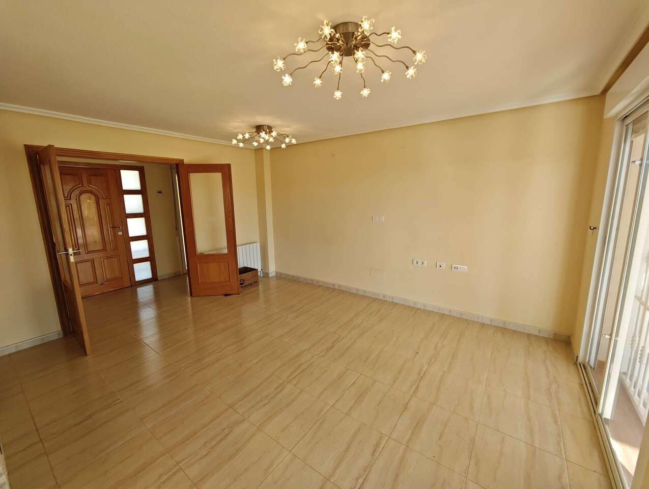 4 soveværelse Villa til salg i Pinoso med swimmingpool - € 324.995 (Ref: 9828232)