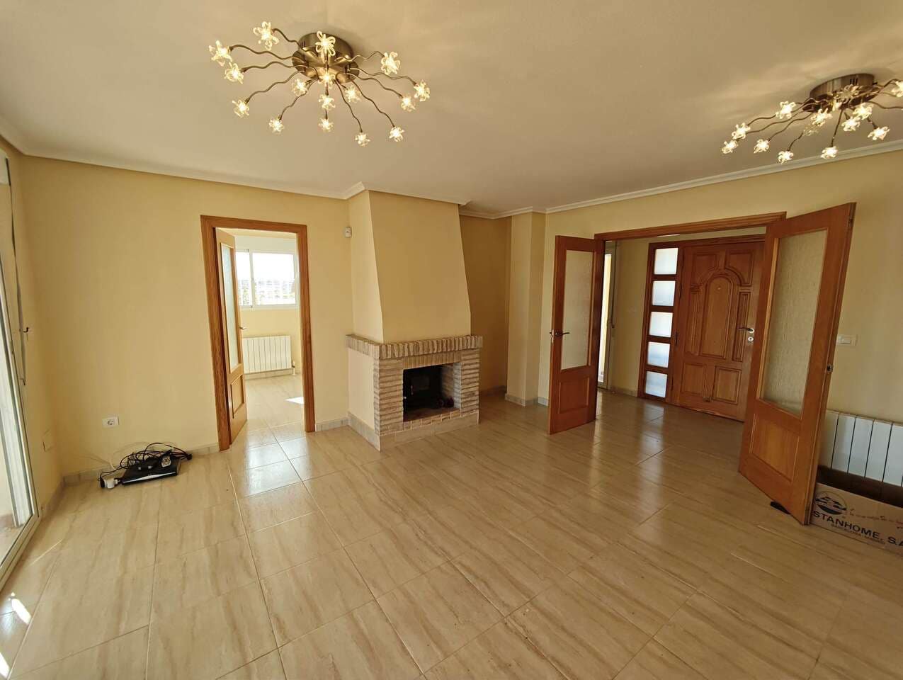 4 soveværelse Villa til salg i Pinoso med swimmingpool - € 324.995 (Ref: 9828232)