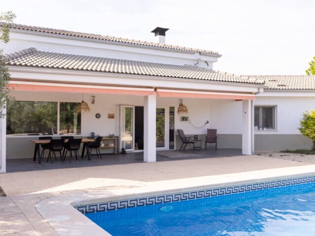 5 bedroom Villa for sale in Biar with pool - € 499,000 (Ref: 9830565)