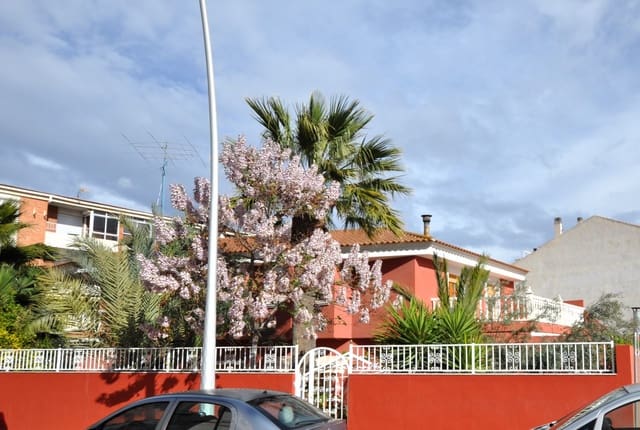 4 soveværelse Villa til salg i Sax - € 450.000 (Ref: 9830571)