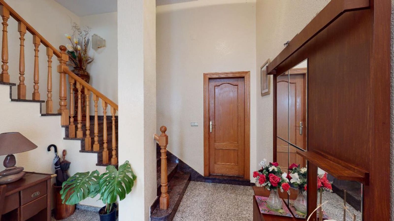 4 soveværelse Villa til salg i Sax - € 450.000 (Ref: 9830571)