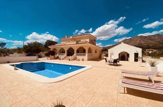 4 soveværelse Villa til salg i Macisvenda, Abanilla med swimmingpool garage - € 479.000 (Ref: 9830602)