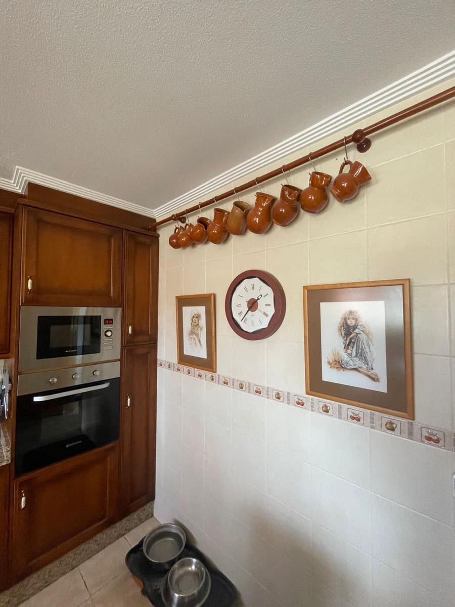 4 bedroom Villa for sale in Pinoso - € 425,000 (Ref: 9833189)