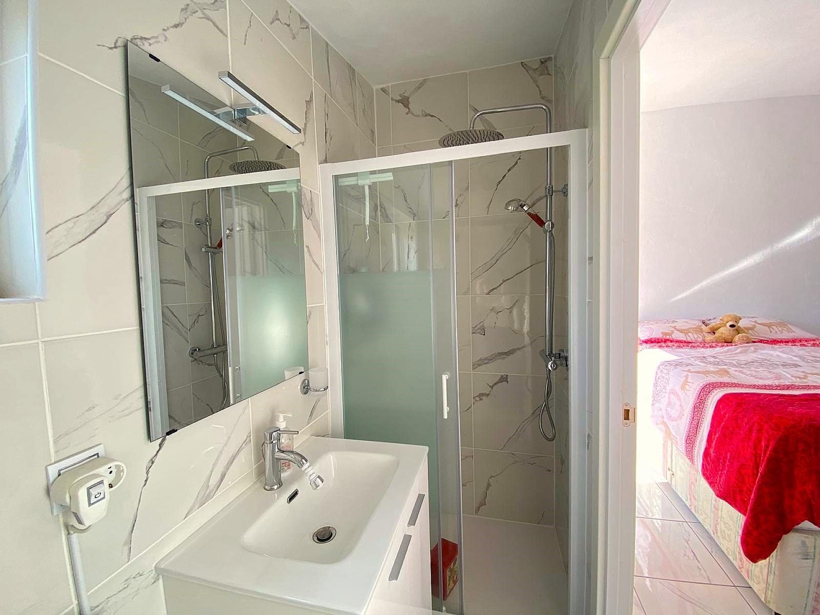 4 bedroom Villa for sale in Lel - € 390,000 (Ref: 9835129)
