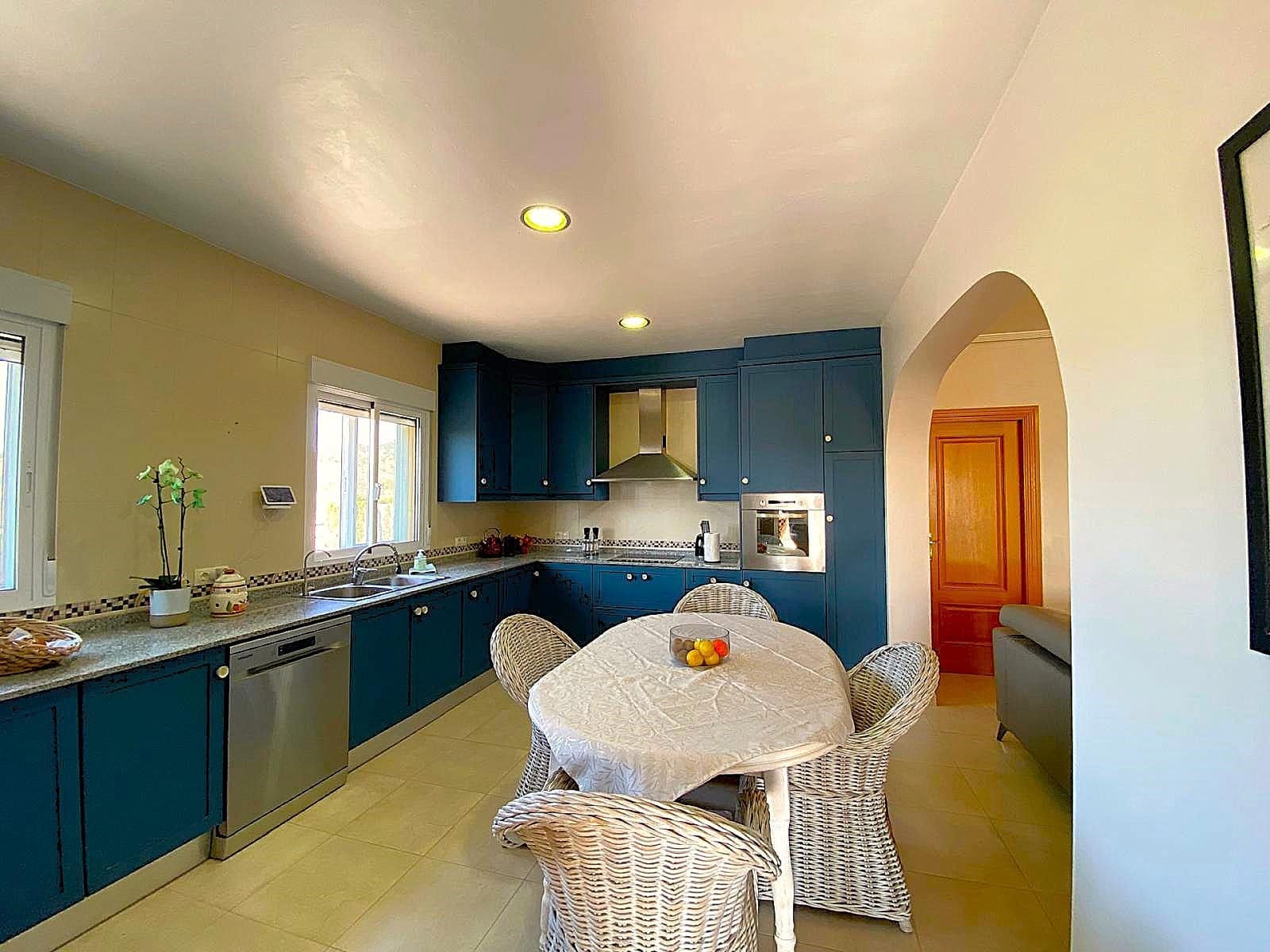 4 bedroom Villa for sale in Lel - € 390,000 (Ref: 9835129)