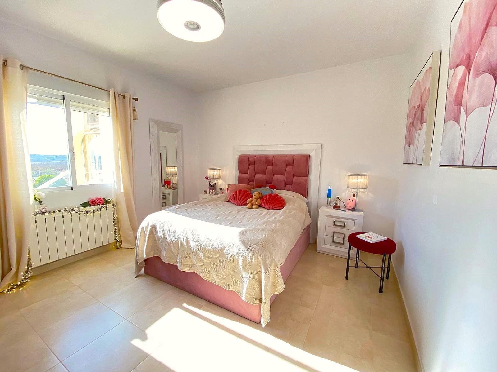 4 bedroom Villa for sale in Lel - € 390,000 (Ref: 9835129)