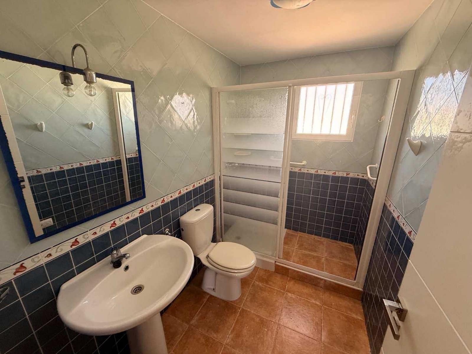 3 bedroom Villa for sale in Pinoso with pool garage - € 350,000 (Ref: 9835136)