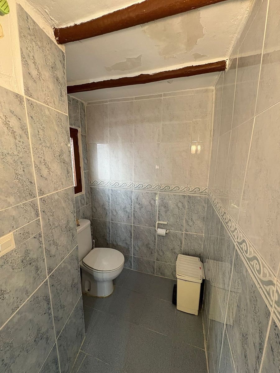 5 quarto Moradia Geminada para venda em Pinoso com piscina garagem - 299 995 € (Ref: 9844797)