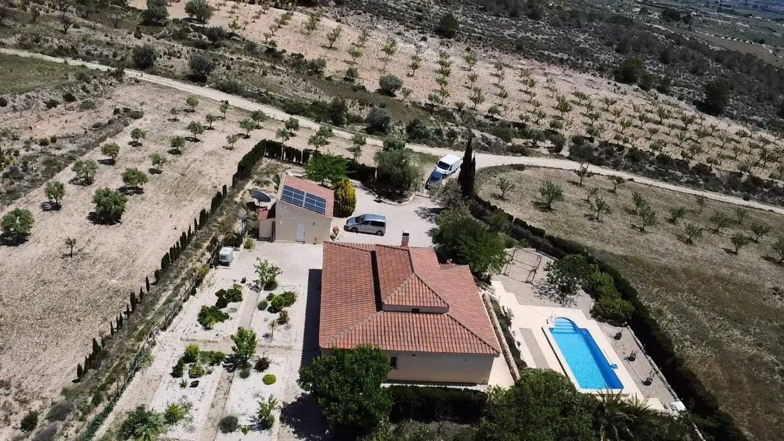 3 slaapkamer Villa te koop in Sax met zwembad garage - € 349.995 (Ref: 9848958)