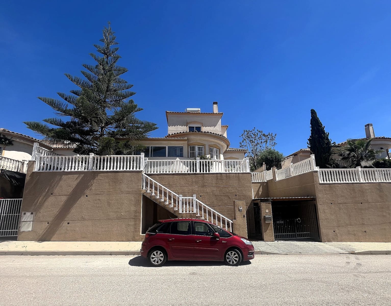 4 bedroom Villa for sale in Castalla - € 295,000 (Ref: 9850902)