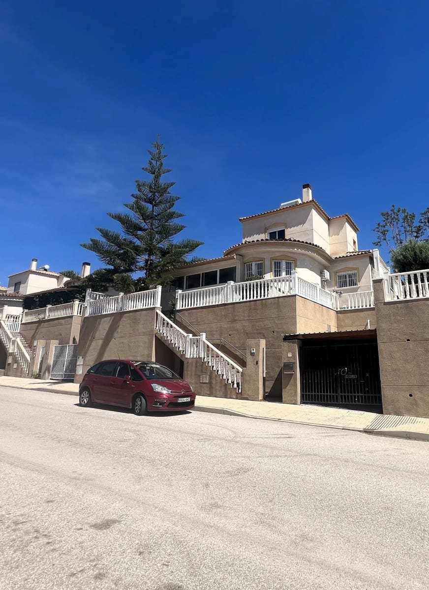 4 bedroom Villa for sale in Castalla - € 295,000 (Ref: 9850902)