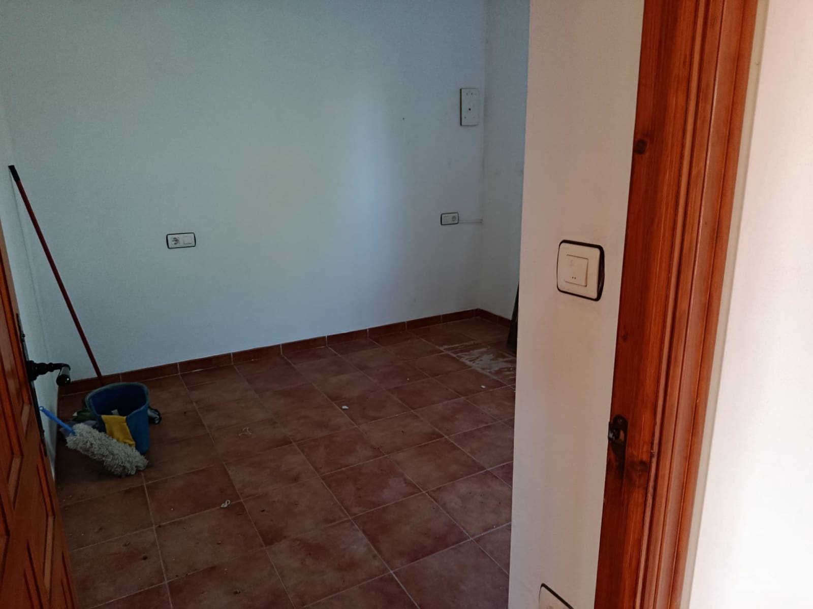 2 soveværelse Finca/Landehus til salg i Teresa de Cofrentes - € 119.995 (Ref: 9854816)