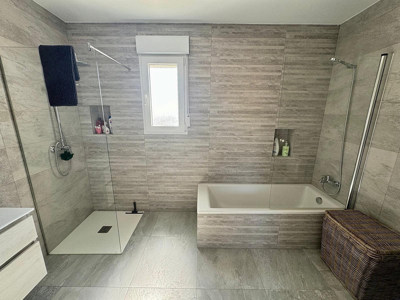 5 Zimmer Villa zu verkaufen in Pinoso mit Pool Garage - 675.000 € (Ref: 9854817)