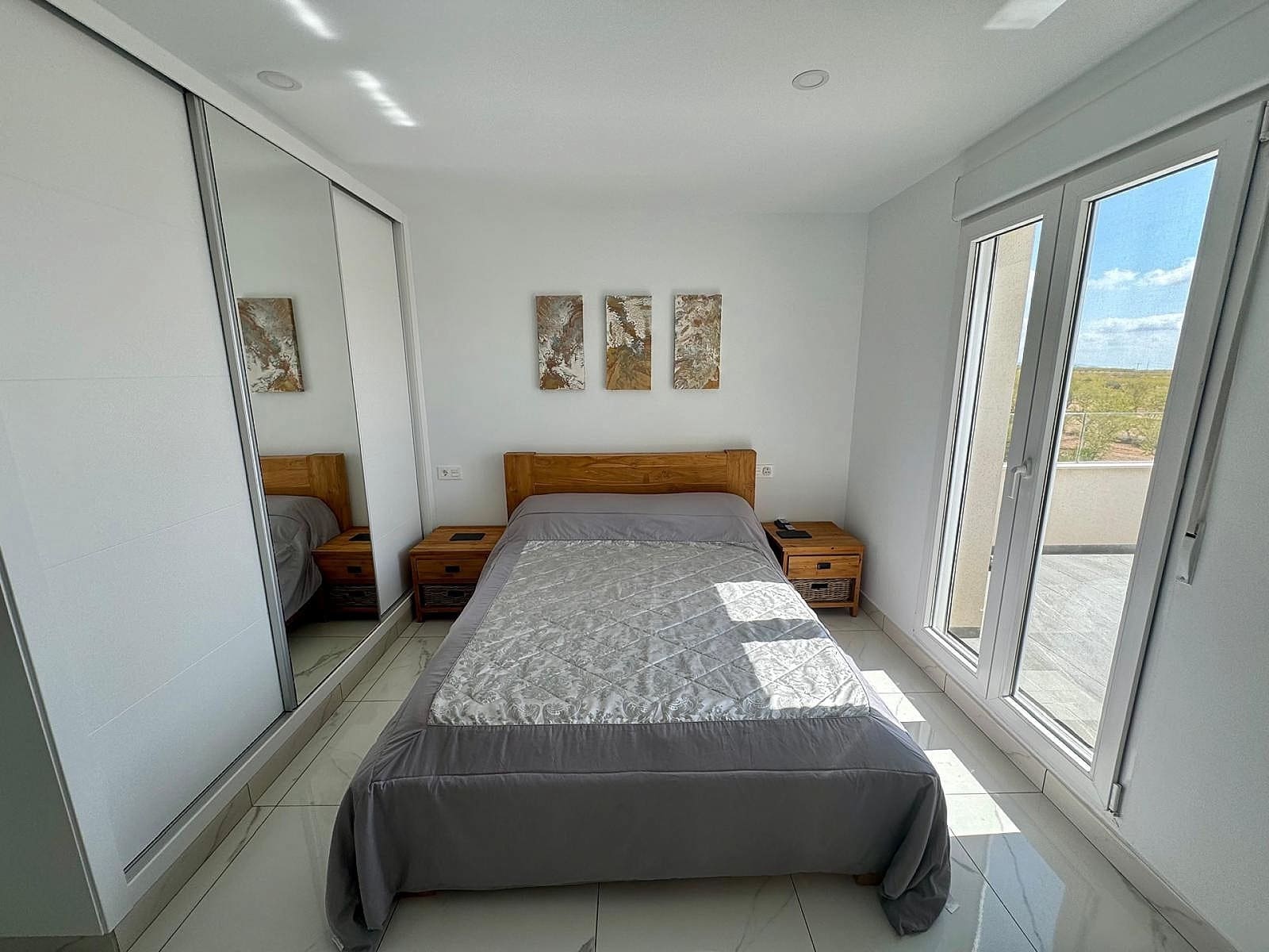 5 Zimmer Villa zu verkaufen in Pinoso mit Pool Garage - 675.000 € (Ref: 9854817)