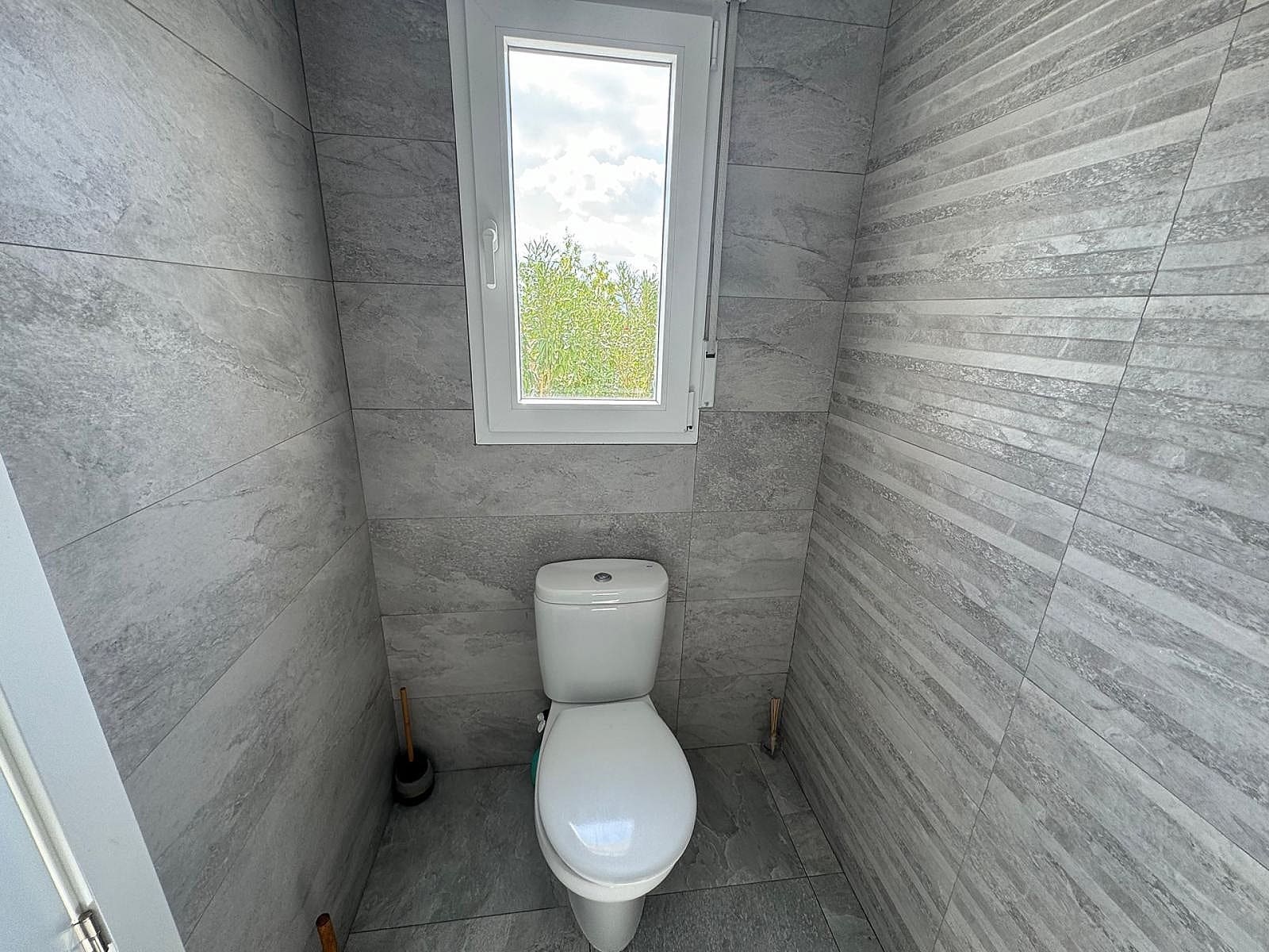 5 Zimmer Villa zu verkaufen in Pinoso mit Pool Garage - 675.000 € (Ref: 9854817)