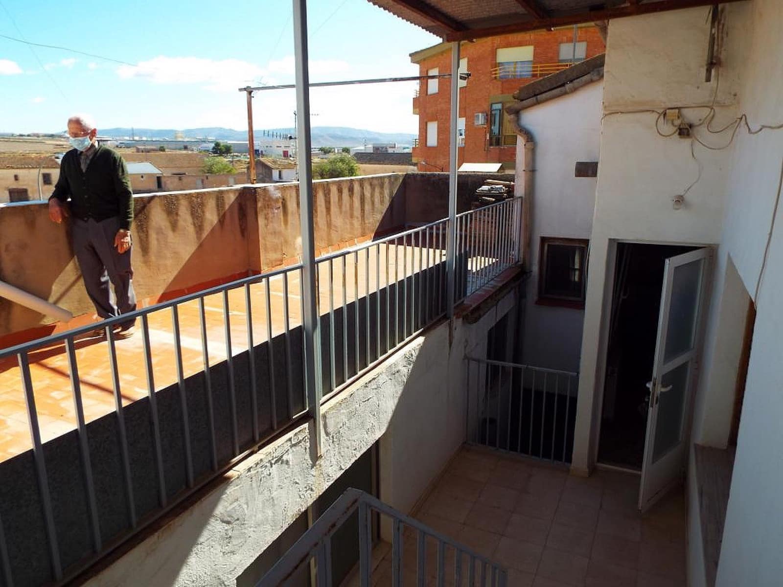 4 bedroom Apartment for sale in Caudete - € 88,000 (Ref: 9854820)