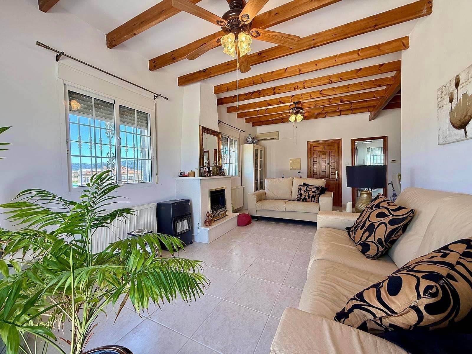 3 bedroom Villa for sale in Jumilla - € 350,000 (Ref: 9854848)