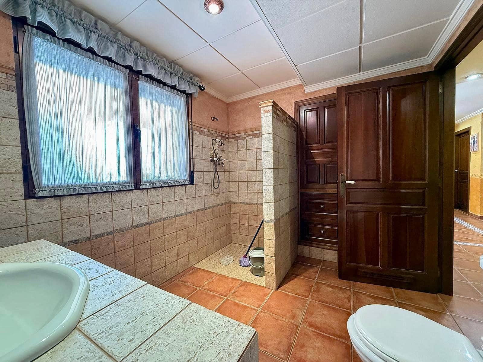 6 bedroom Villa for sale in Salinas - € 949,000 (Ref: 9863983)