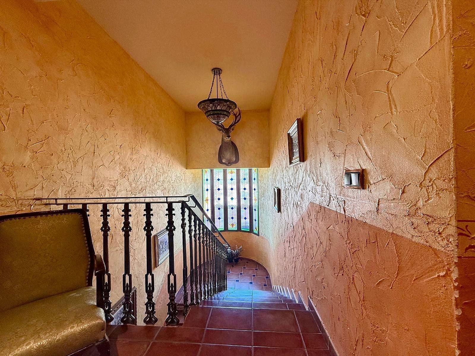 6 bedroom Villa for sale in Salinas - € 949,000 (Ref: 9863983)