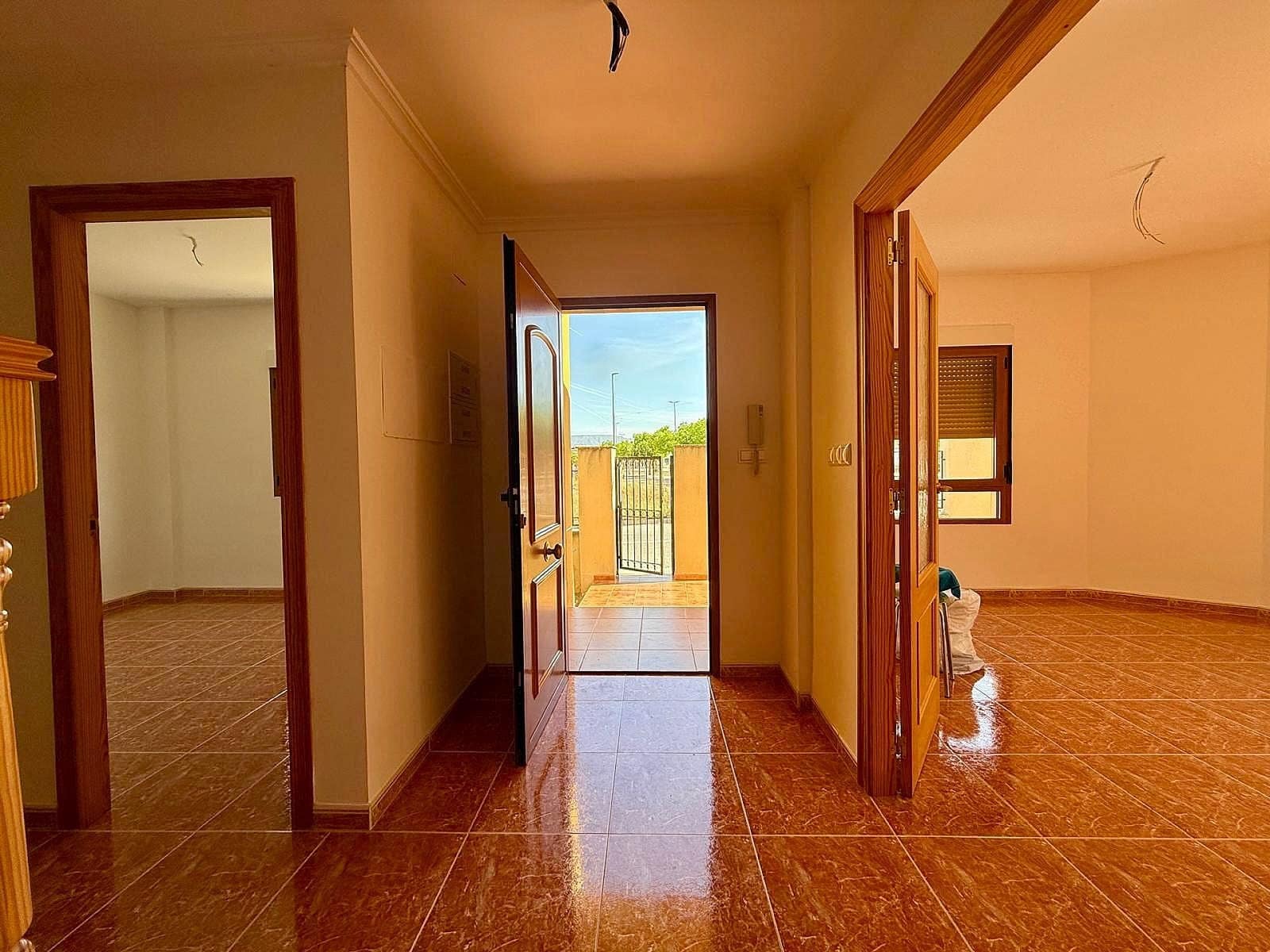4 bedroom Townhouse for sale in Pinoso - € 240,000 (Ref: 9863985)