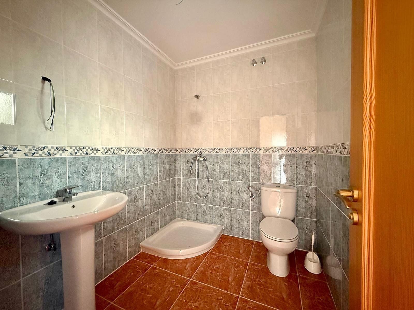 4 bedroom Townhouse for sale in Pinoso - € 240,000 (Ref: 9863985)