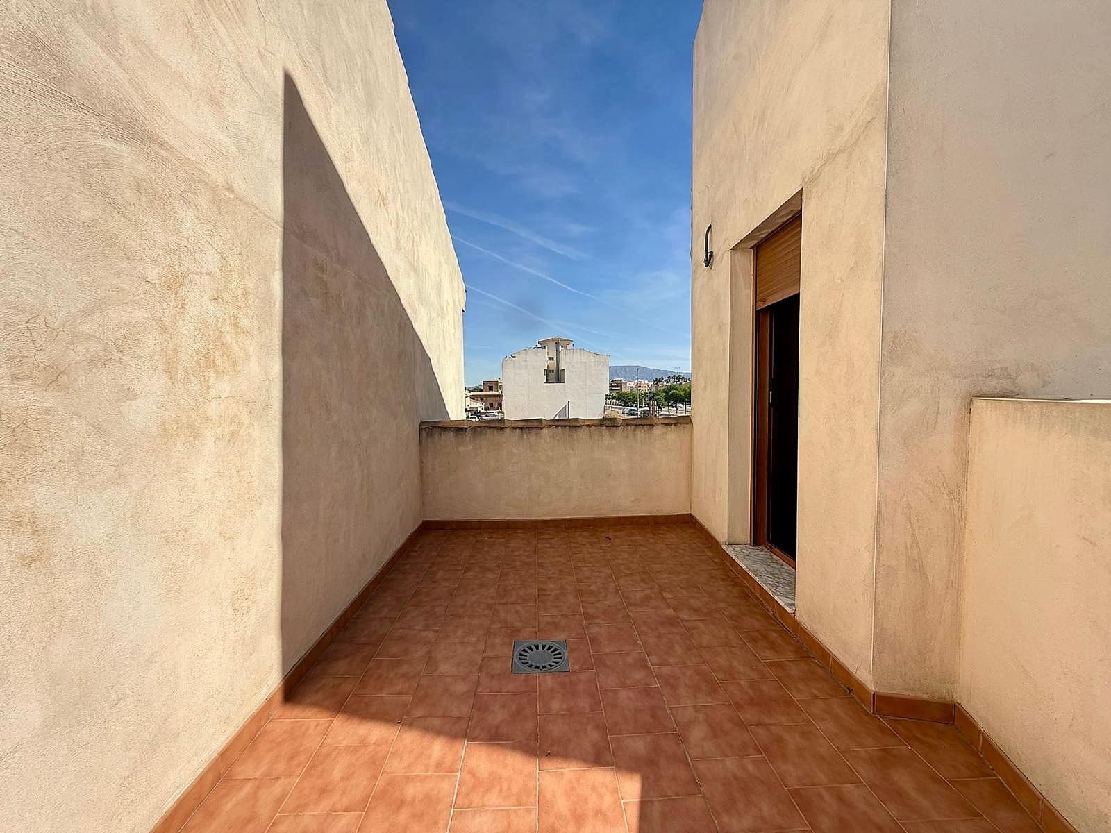 4 bedroom Townhouse for sale in Pinoso - € 240,000 (Ref: 9863985)