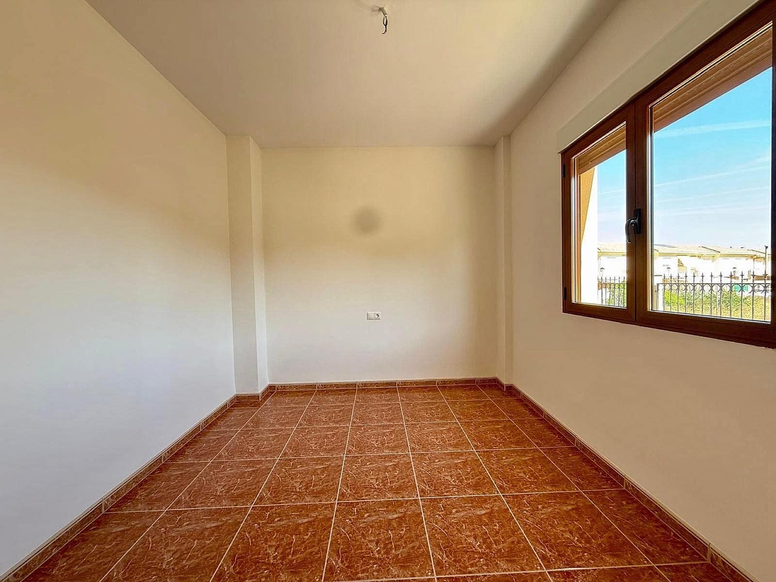 4 bedroom Townhouse for sale in Pinoso - € 240,000 (Ref: 9863985)