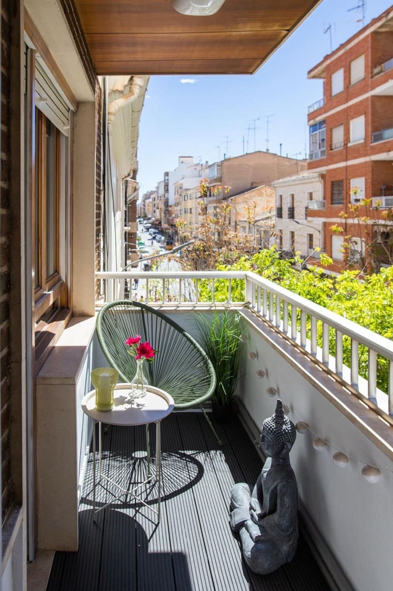 4 bedroom Apartment for sale in Yecla - € 159,000 (Ref: 9866424)